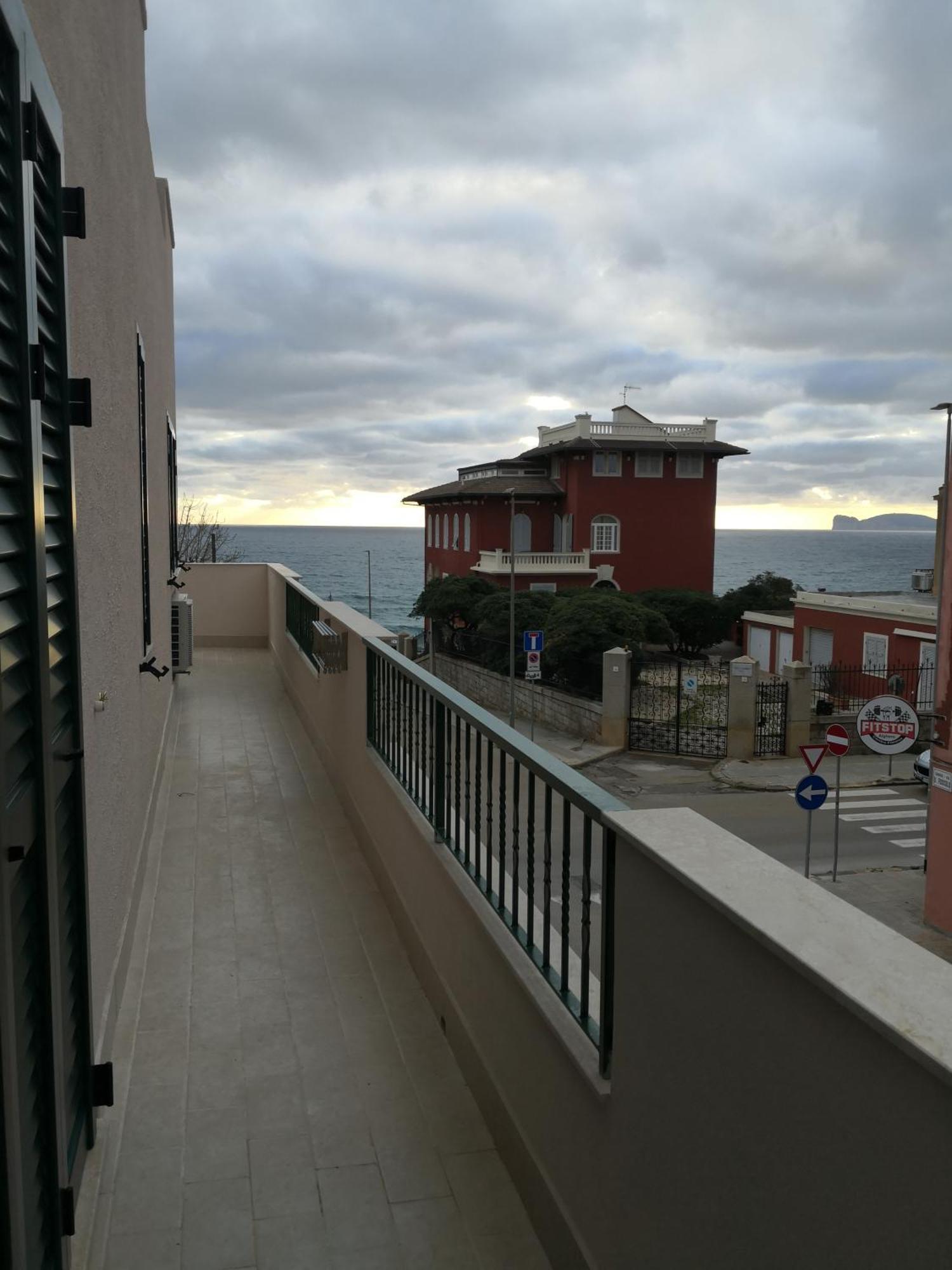 Zona Residenziale, Incantevole Vista Mare Via Antonio Gramsci, 18, 07041 Ss Apartment *