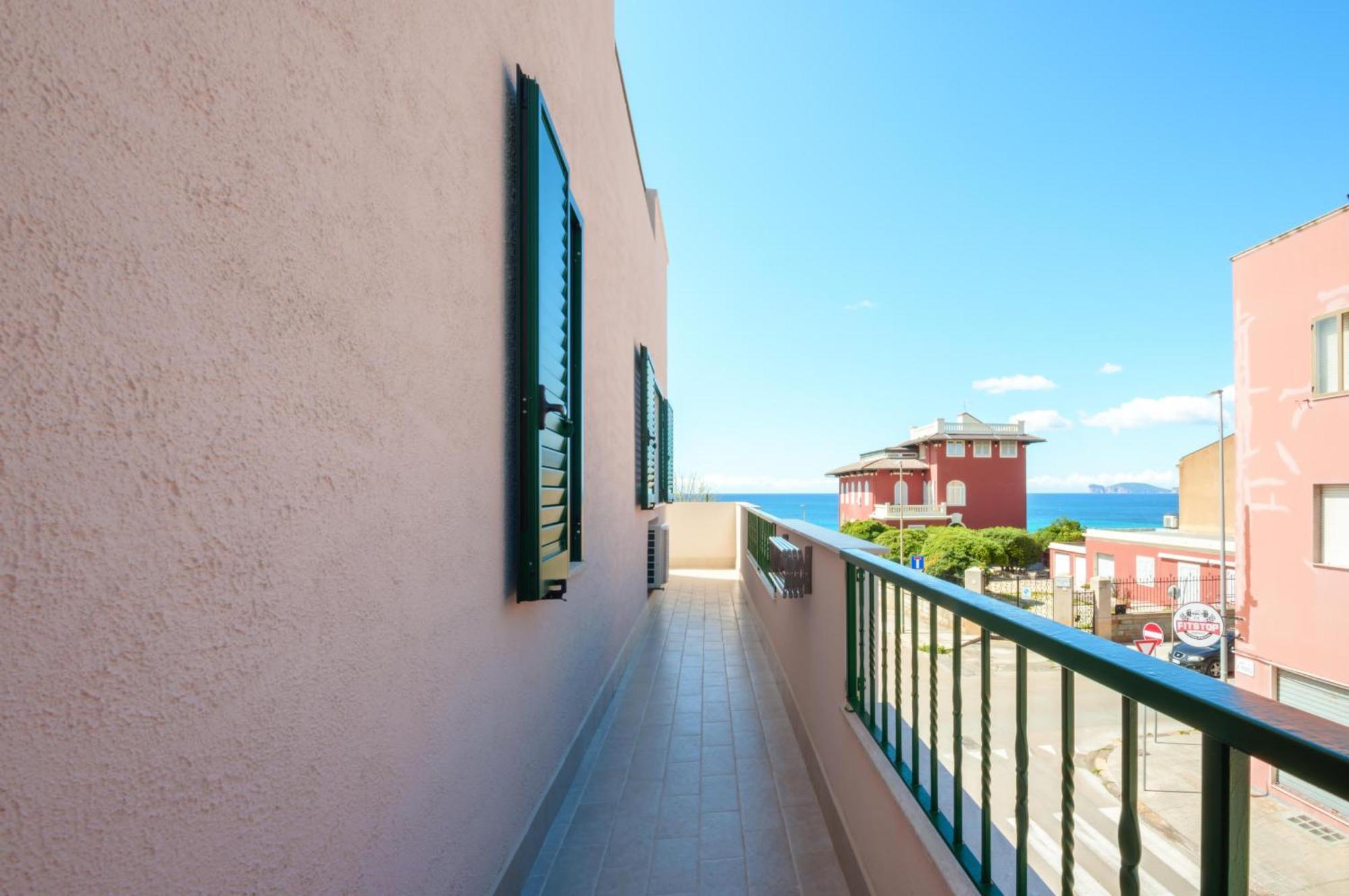 Zona Residenziale, Incantevole Vista Mare Via Antonio Gramsci, 18, 07041 Ss Apartment *