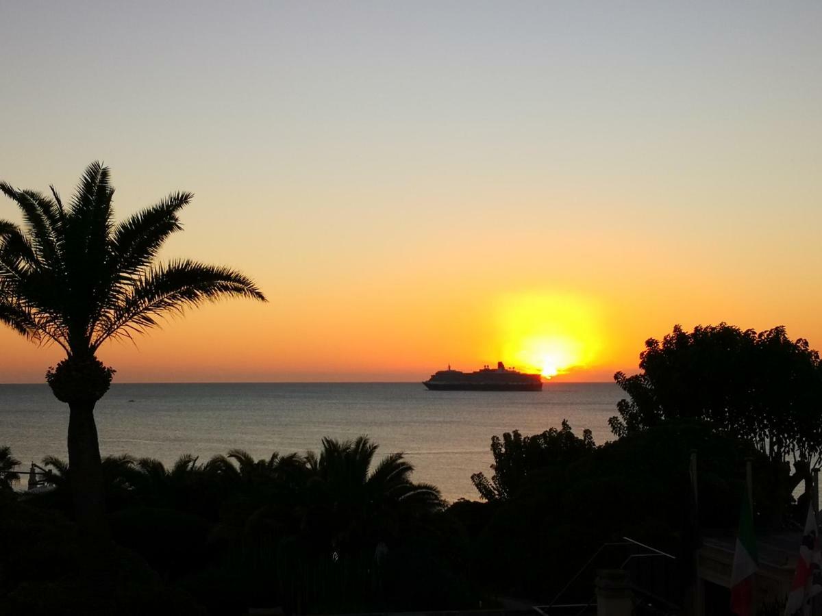 Zona Residenziale, Incantevole Vista Mare Via Antonio Gramsci, 18, 07041 Ss Apartment
